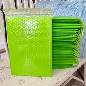 Bubbler Mailers, Lime Green, 7 x 10, With Adhesive Strip, Quantity - 45, NEW